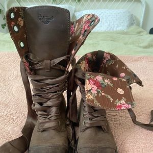 Dr. Martens Triumph 1914 distressed leather floral fold over Boot